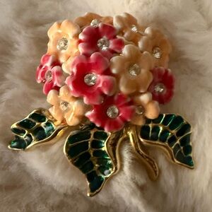 Vintage Joan Rivers Pink Cream Coral Floral Brooch With Golden Green Leaves